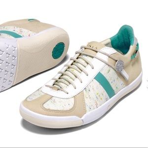 NIB PLAE Tutledove shoes